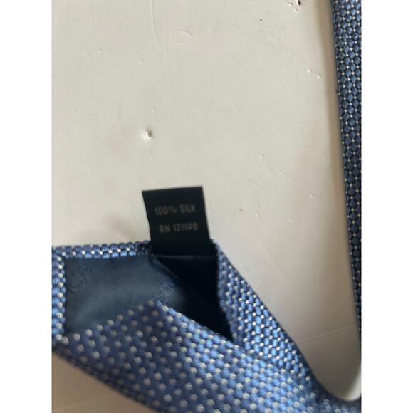 Nautica Men's Tie 100% Silk Tie Blue with Small Dots Gently Used Retail $55 - Picture 6 of 8
